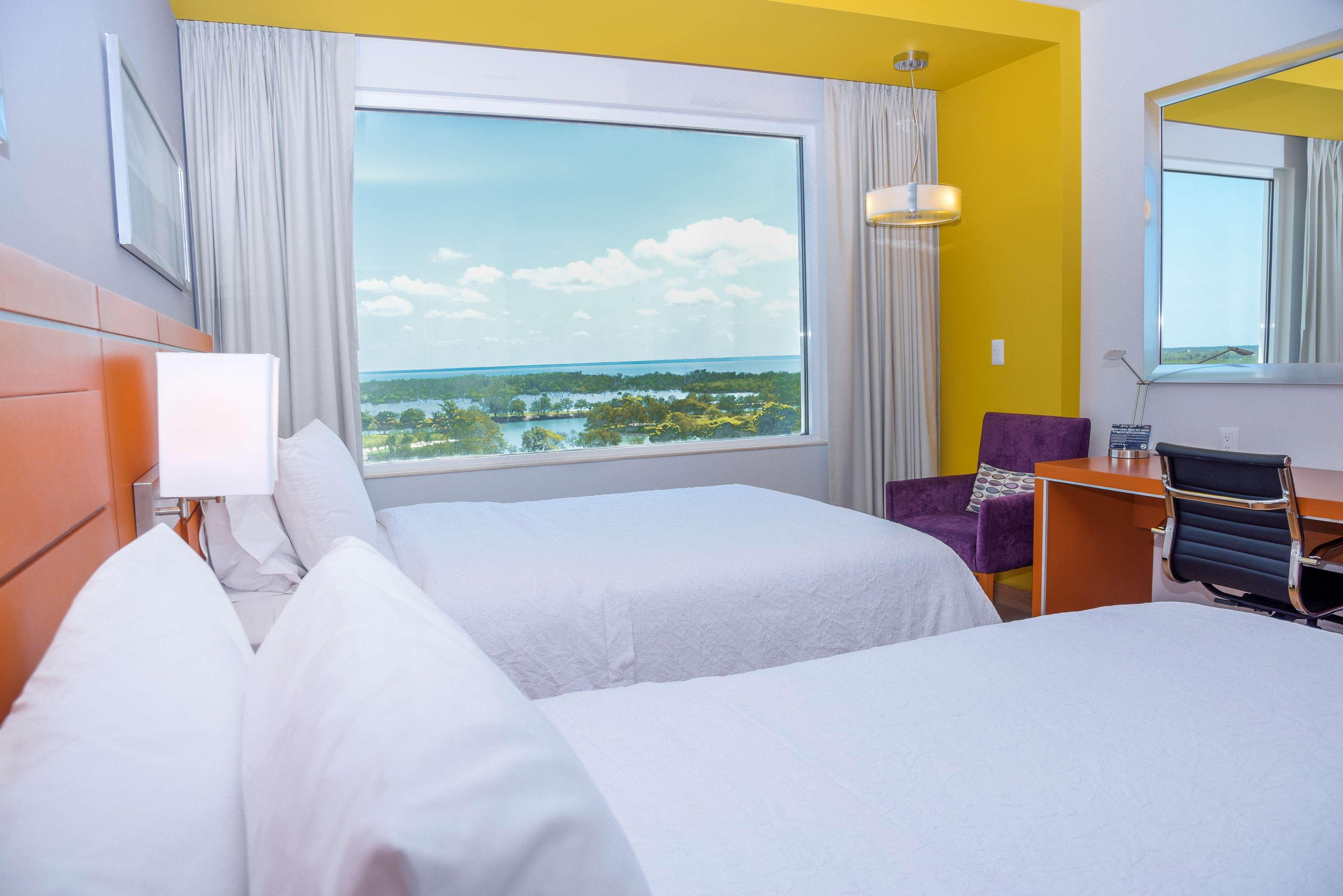 Hampton Inn & Suites By Hilton Paraiso Bagian luar foto