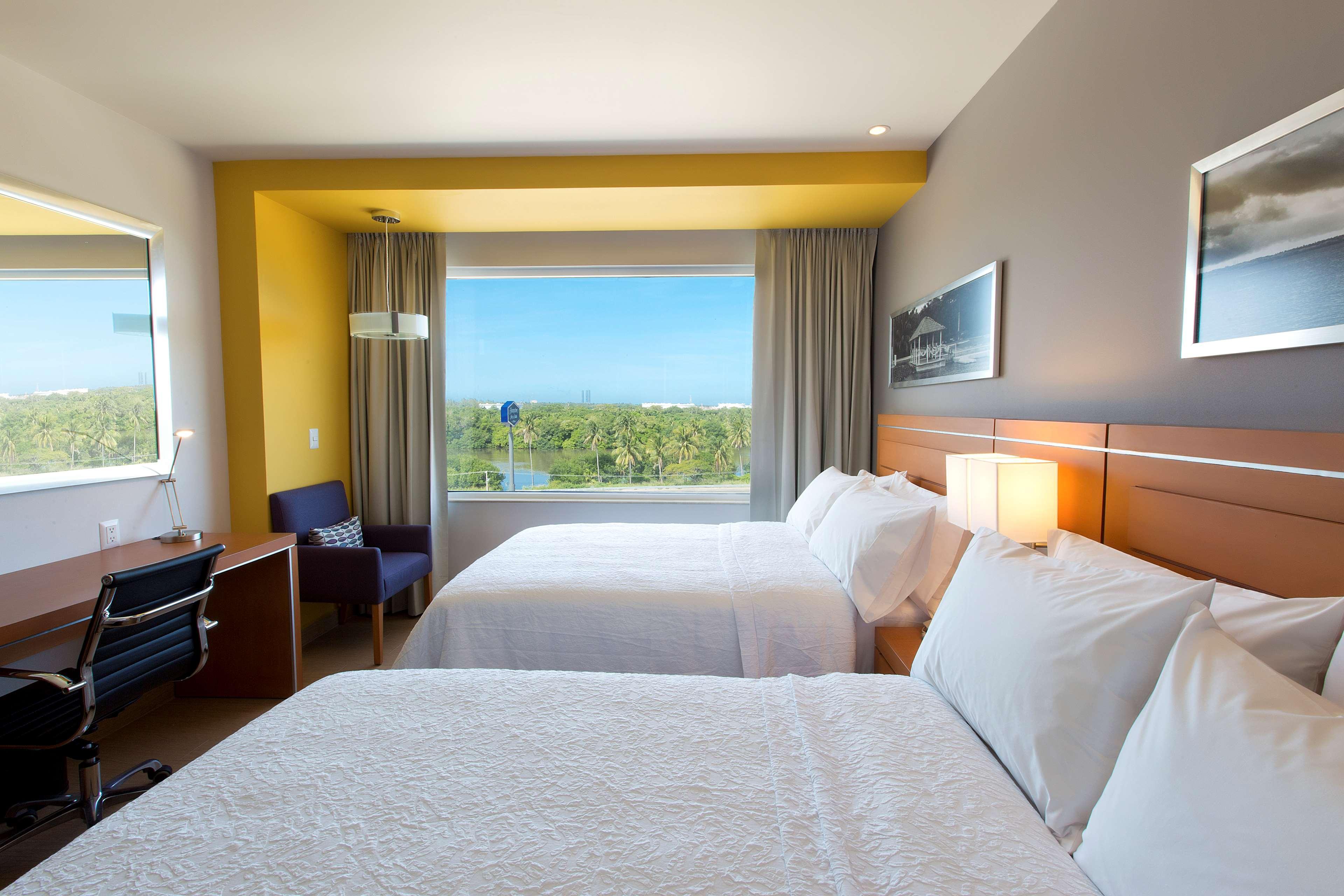 Hampton Inn & Suites By Hilton Paraiso Bagian luar foto