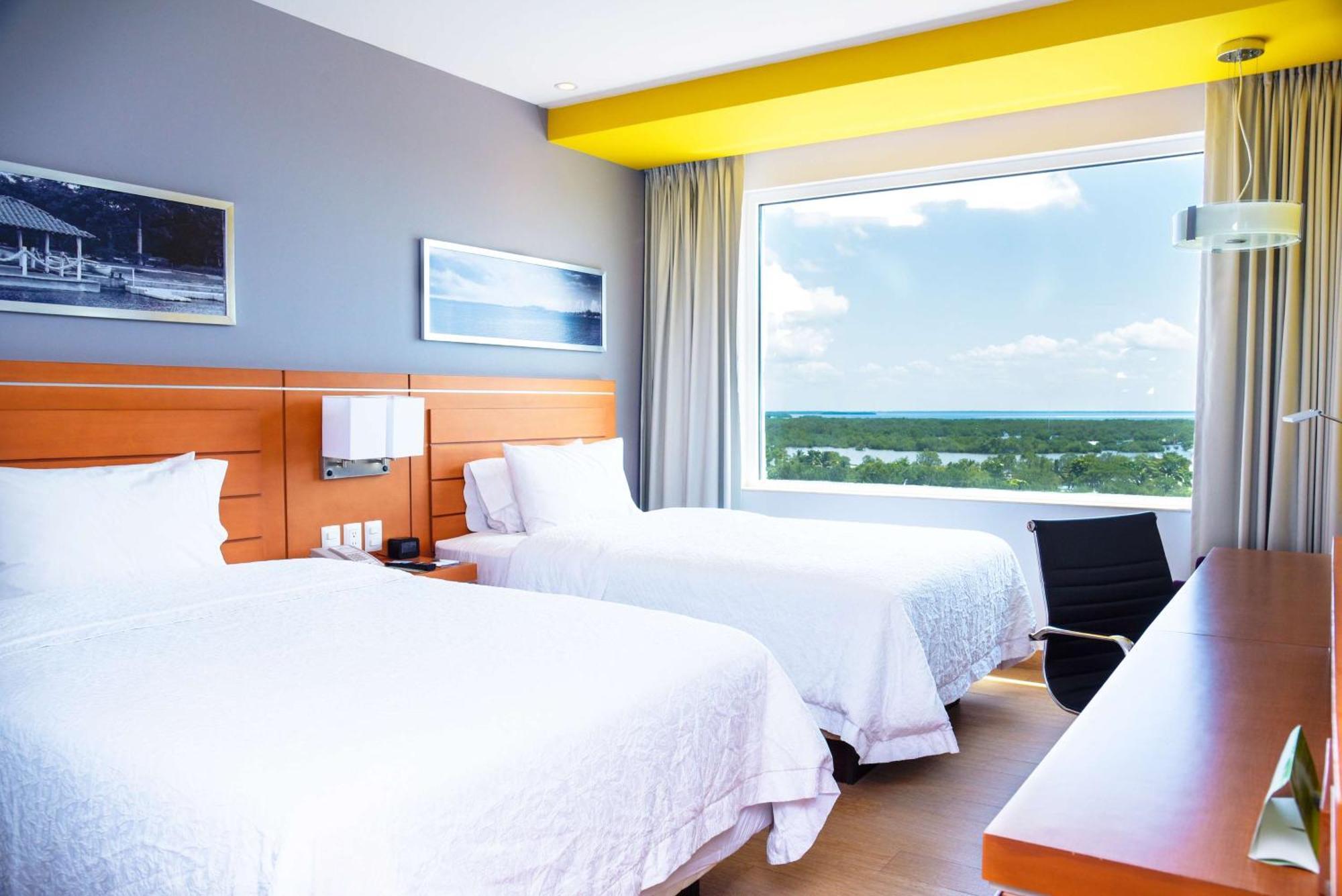 Hampton Inn & Suites By Hilton Paraiso Bagian luar foto