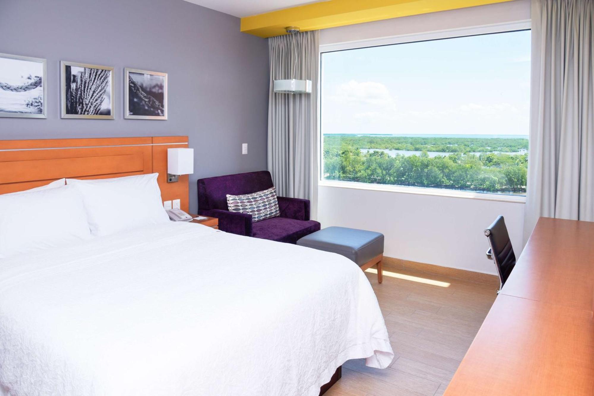 Hampton Inn & Suites By Hilton Paraiso Bagian luar foto