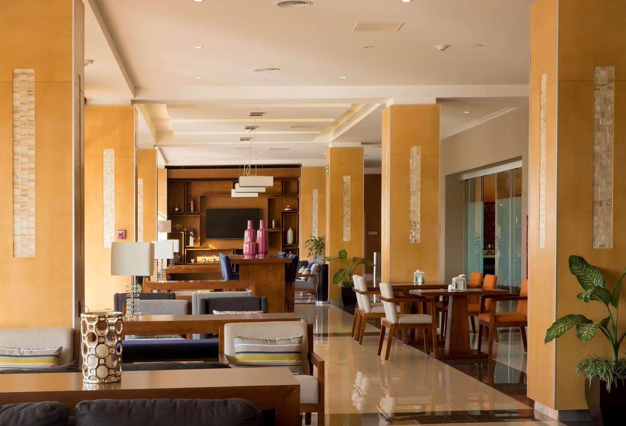Hampton Inn & Suites By Hilton Paraiso Bagian luar foto