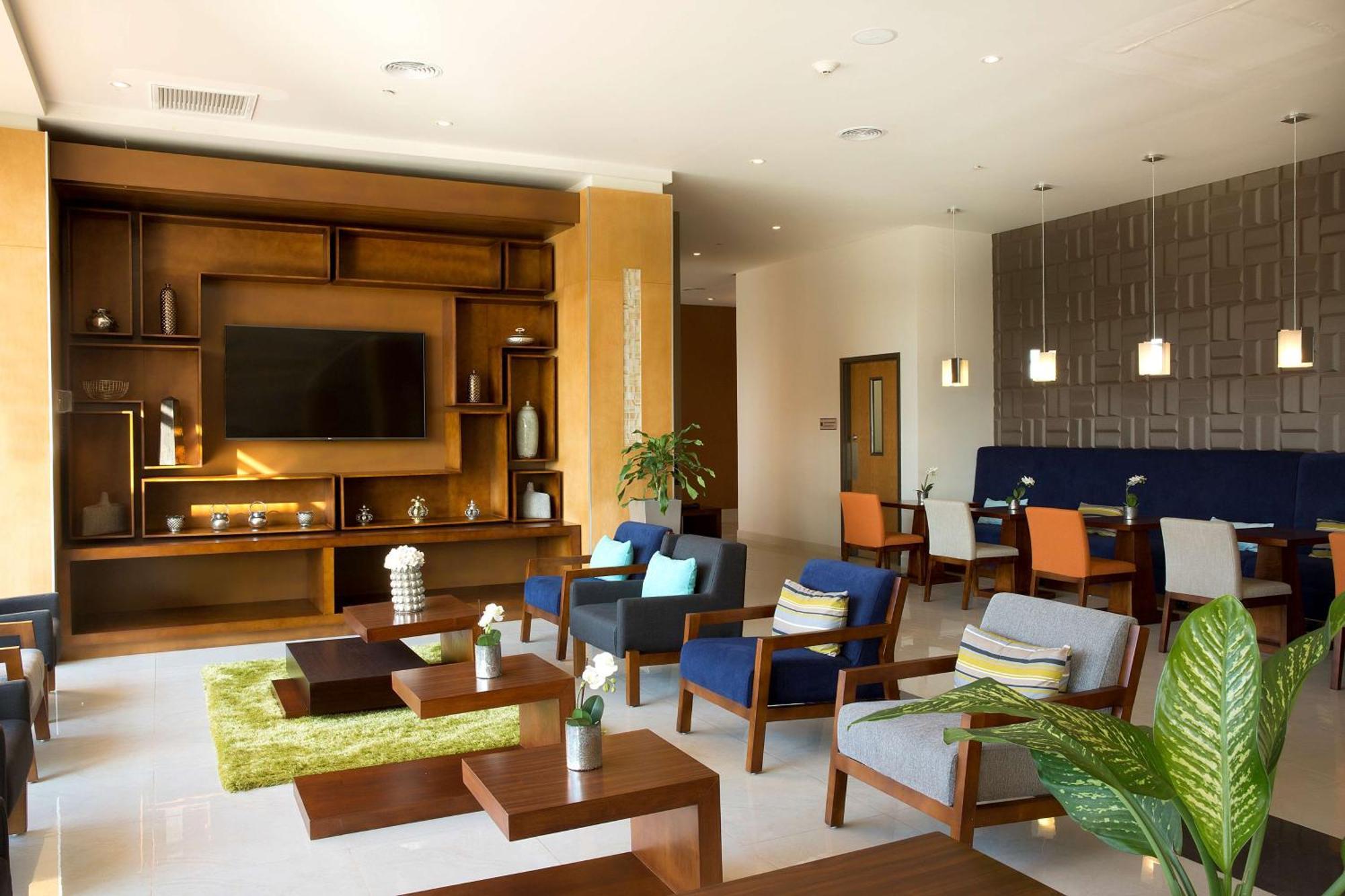 Hampton Inn & Suites By Hilton Paraiso Bagian luar foto
